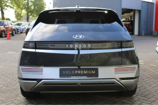 Hyundai Ioniq 5 (2024) thumbnail 3