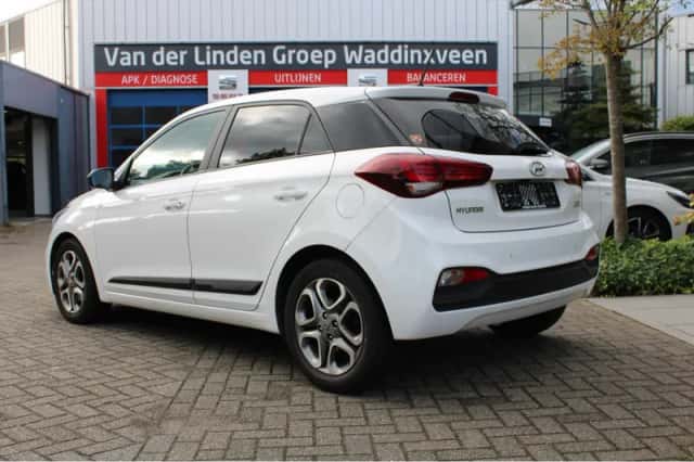 Hyundai i20 (2020) thumbnail 3