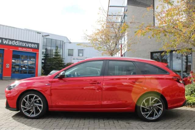 Hyundai i30 (2024) thumbnail 2