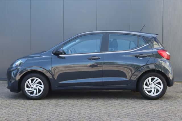 Hyundai i10 (2024) thumbnail 2