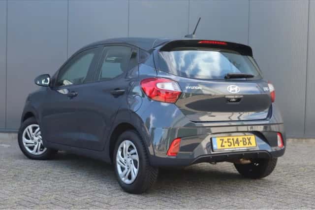 Hyundai i10 (2024) thumbnail 3