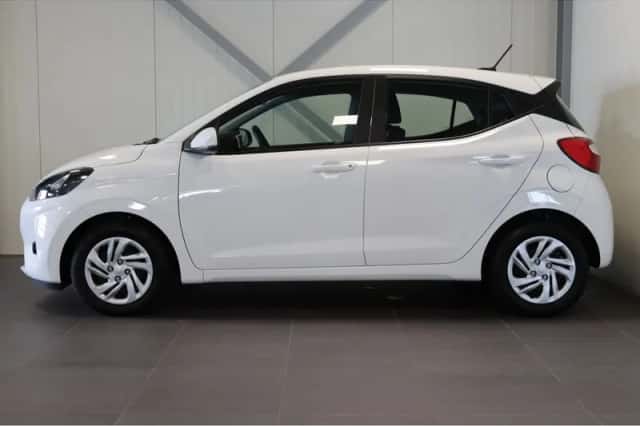 Hyundai i10 (2024) thumbnail 2
