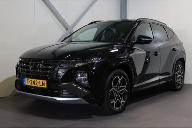 Hyundai Tucson (2023) thumbnail 3