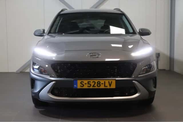 Hyundai Kona (2023) thumbnail 6