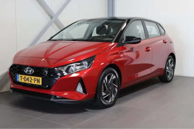 Hyundai i20 (2023) thumbnail 3