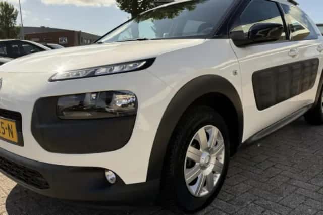 Citroën C4 Cactus (2015) thumbnail 1