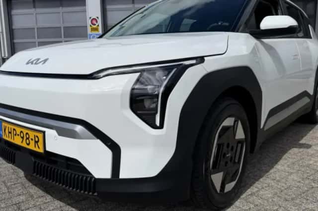 Kia EV3 (2026) thumbnail 1