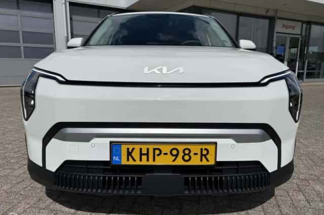 Kia EV3 (2026) thumbnail 3