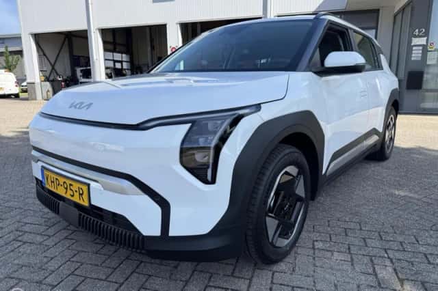 Kia EV3 (2026) thumbnail 2