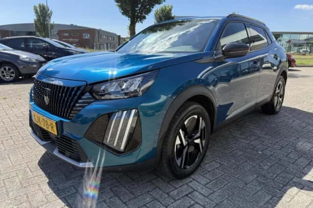 Peugeot 2008 (2025) thumbnail 2