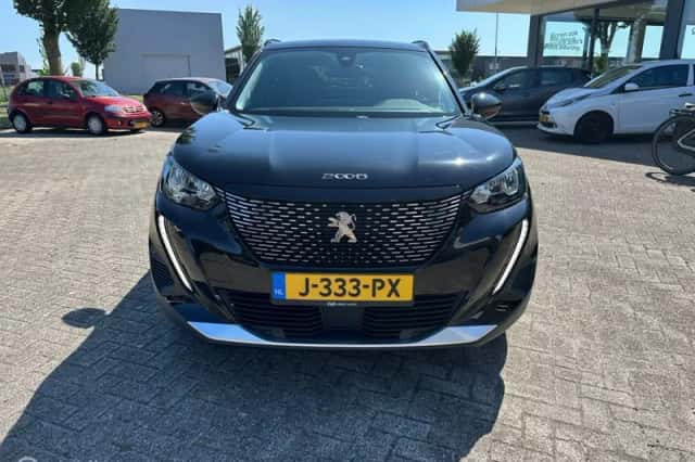 Peugeot 2008 (2020) thumbnail 3