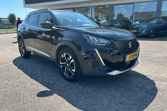 Peugeot 2008 (2020) thumbnail 4