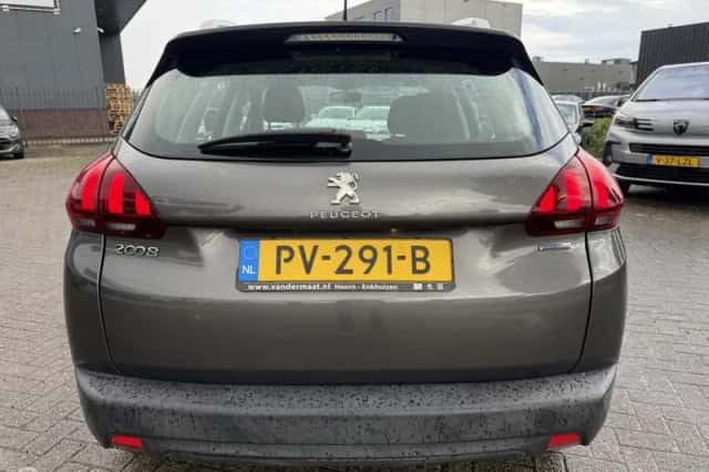 Peugeot 2008 (2017) thumbnail 5