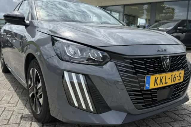 Peugeot 208 (2025) thumbnail 1