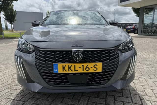 Peugeot 208 (2025) thumbnail 4