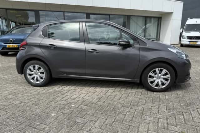Peugeot 208 (2018) thumbnail 4