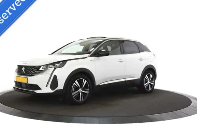 Peugeot 3008 (2023) thumbnail 1