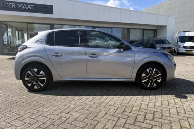 Peugeot e-208 (2026) thumbnail 4