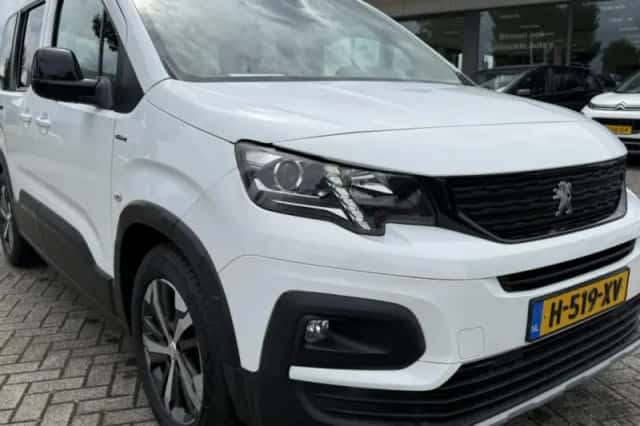 Peugeot Partner (2019) thumbnail 1