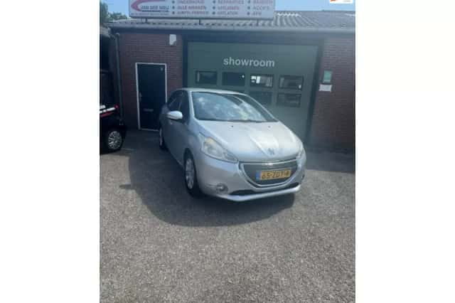 Peugeot 208 (2012) thumbnail 1