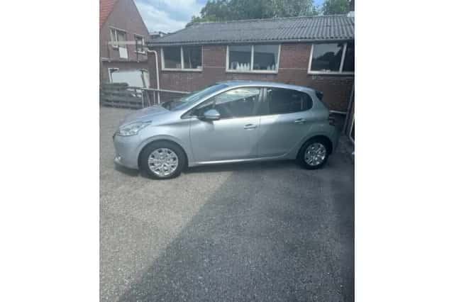 Peugeot 208 (2012) thumbnail 4