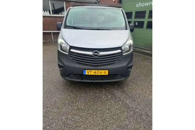 Opel Vivaro (2016) thumbnail 2