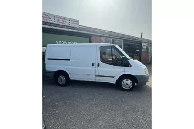 Ford Transit (2012) thumbnail 2