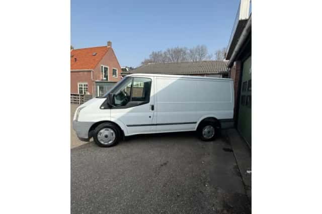 Ford Transit (2012) thumbnail 4