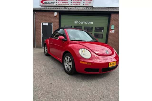 Volkswagen Beetle (2006) thumbnail 1
