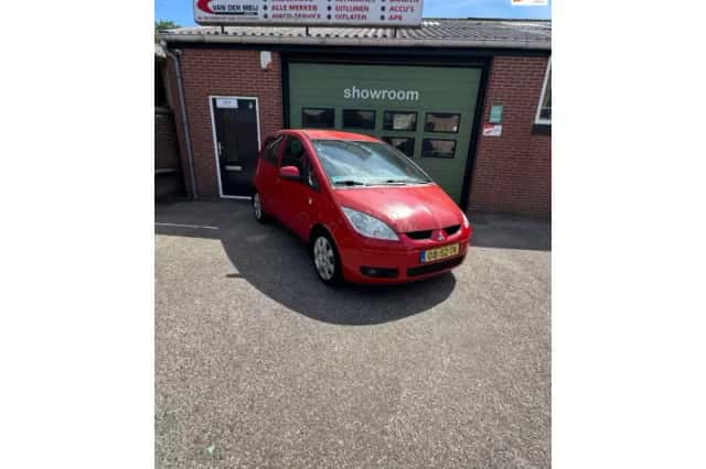 Mitsubishi Colt (2006) thumbnail 1