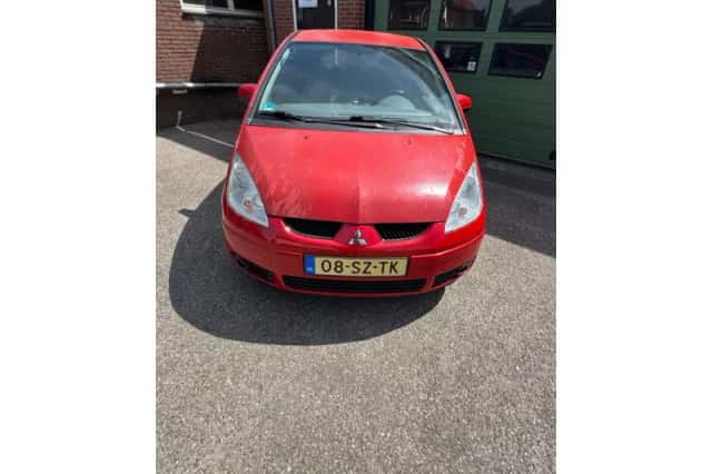 Mitsubishi Colt (2006) thumbnail 2
