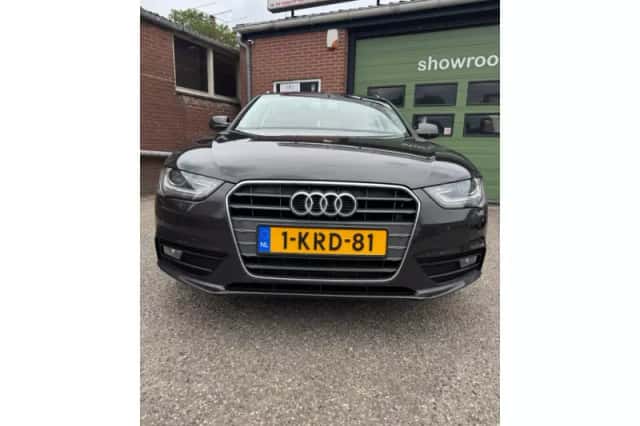 Audi A4 (2013) thumbnail 3