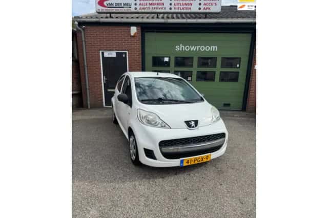 Peugeot 107 (2011) thumbnail 1