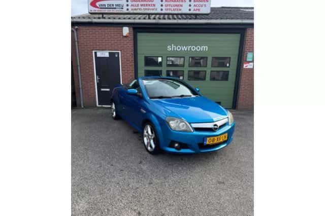 Opel Tigra (2005) thumbnail 1