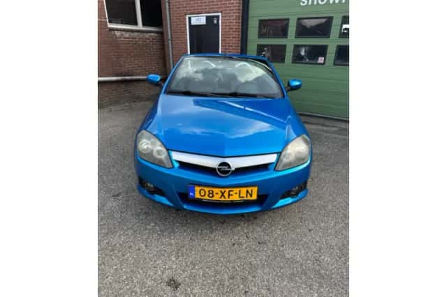 Opel Tigra (2005) thumbnail 2