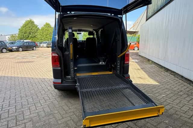 Volkswagen Transporter (2016) thumbnail 5