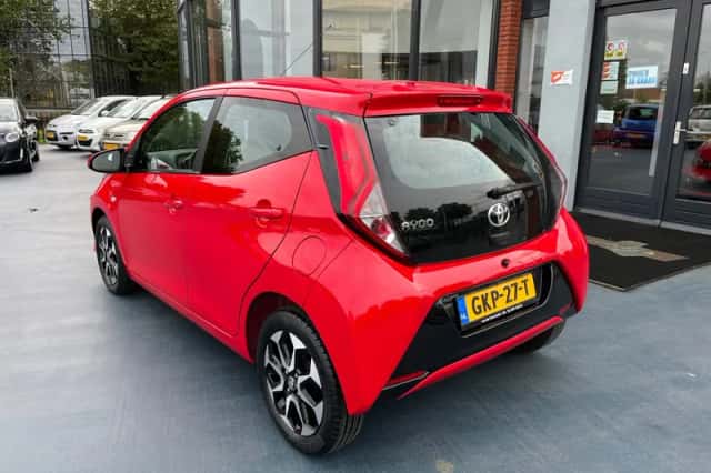 Toyota Aygo (2019) thumbnail 3