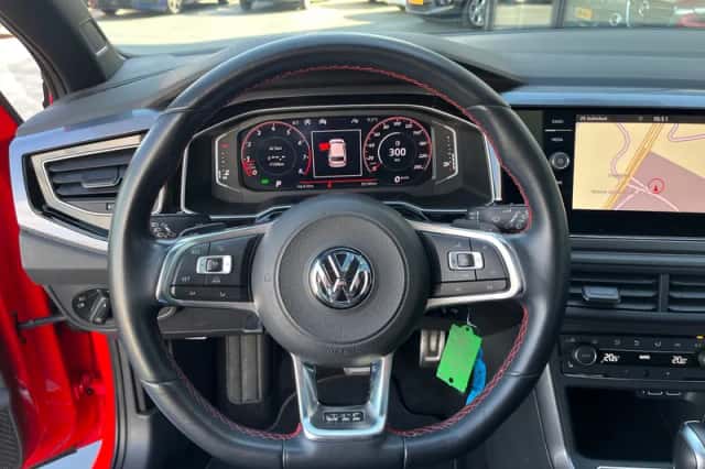 Volkswagen Polo (2020) thumbnail 2