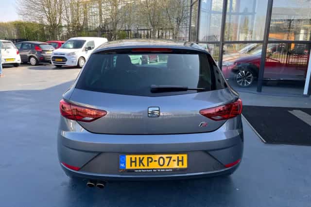 SEAT Leon (2017) thumbnail 5