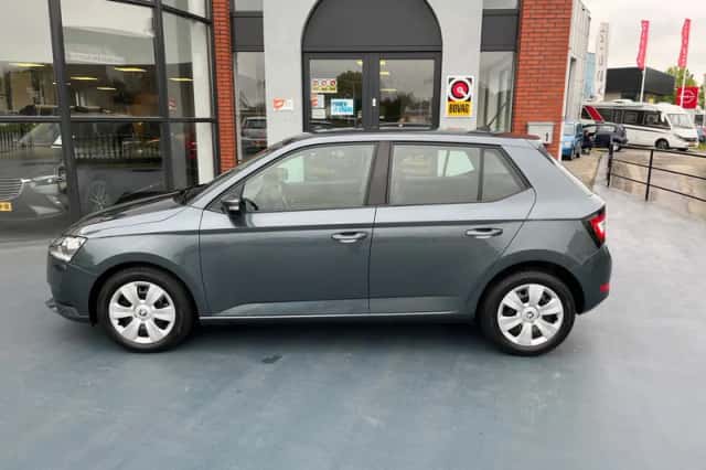 Škoda Fabia (2021) thumbnail 3