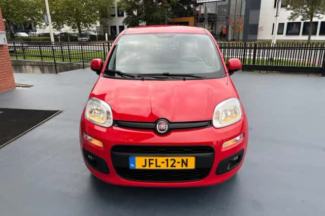 Fiat Panda (2018) thumbnail 2