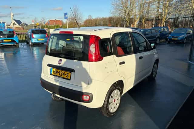 Fiat Panda (2015) thumbnail 5