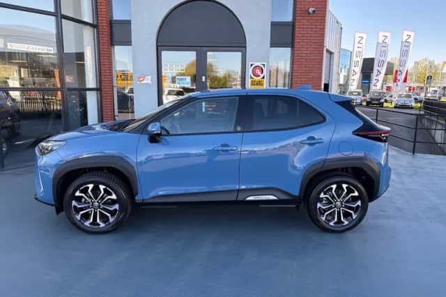 Toyota Yaris Cross (2022) thumbnail 2