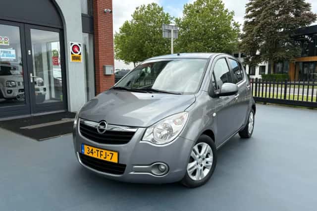 Opel Agila (2012) thumbnail 1