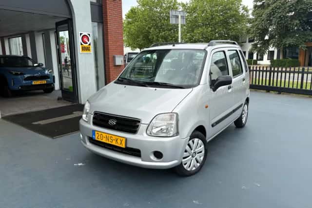 Suzuki Wagon R+ (2004) thumbnail 1