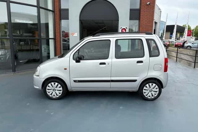 Suzuki Wagon R+ (2004) thumbnail 2