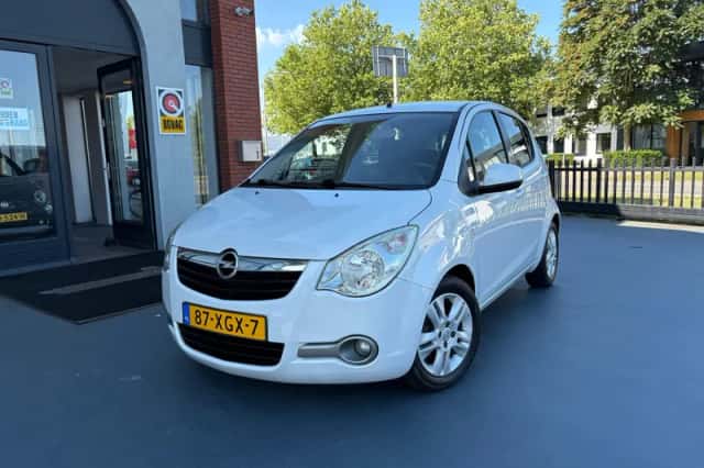 Opel Agila (2012) thumbnail 1