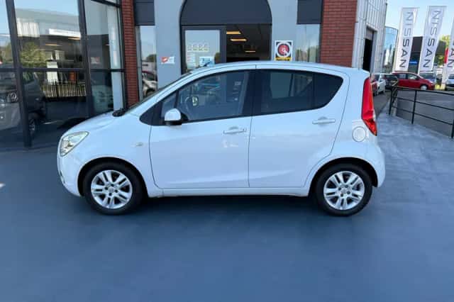 Opel Agila (2012) thumbnail 2