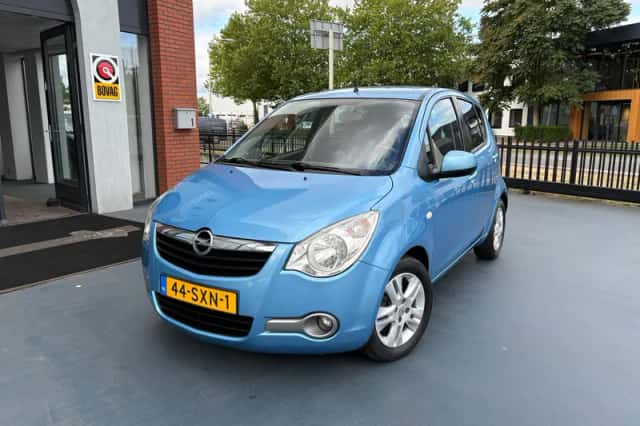 Opel Agila (2011) thumbnail 1
