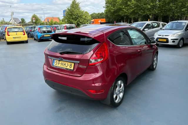 Ford Fiesta (2008) thumbnail 5